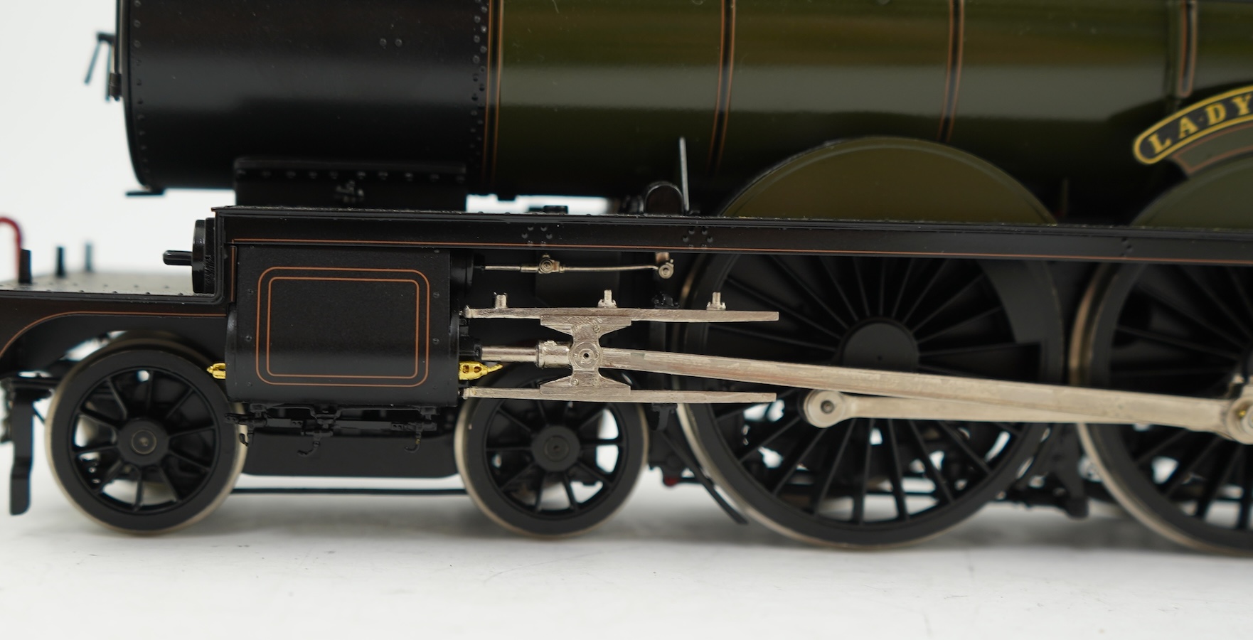 An 0 gauge Masterpiece Models model of GWR Saint Class, 2905, 4-6-0 tender locomotive, powered for two rail operation, with original box, accessories, instruction booklet and other paperwork.